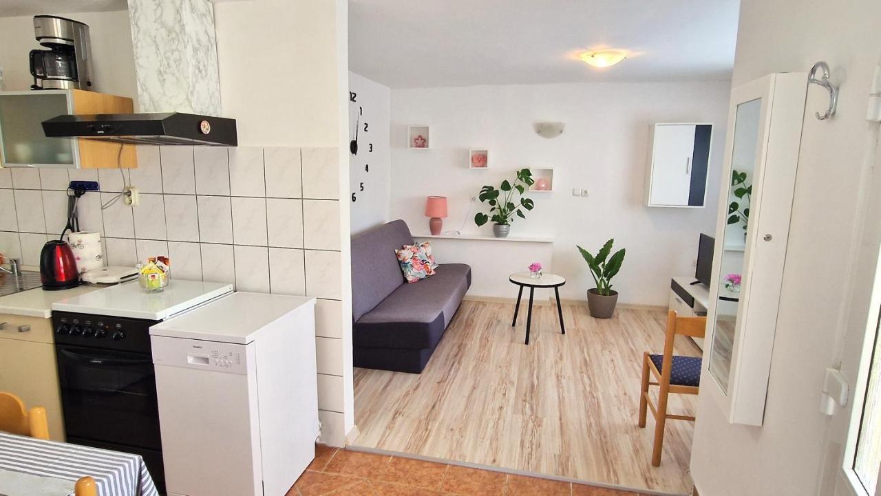 Apartment Jagoda Крк Экстерьер фото